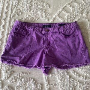 Jessica Simpson Forever Low rise Jean shorts. Purple size 29.
